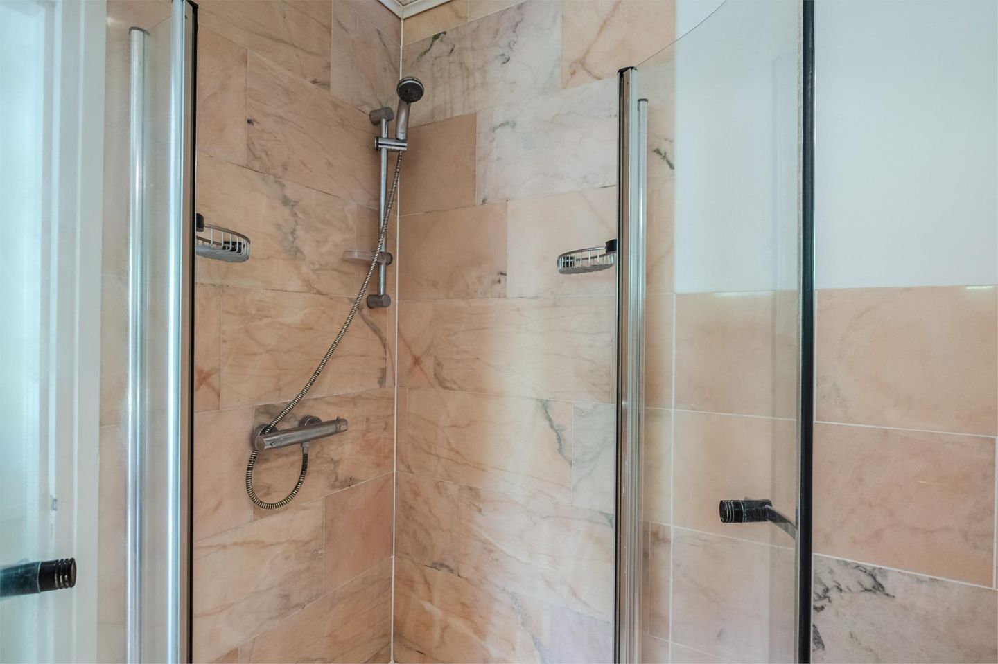 Foto 29 van Gezellelaan 2