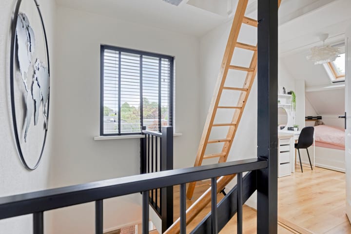 Foto 27 van van Brederodestraat 24