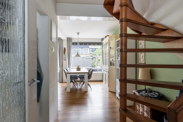 Foto 10 van Roemer Visscherstraat 1