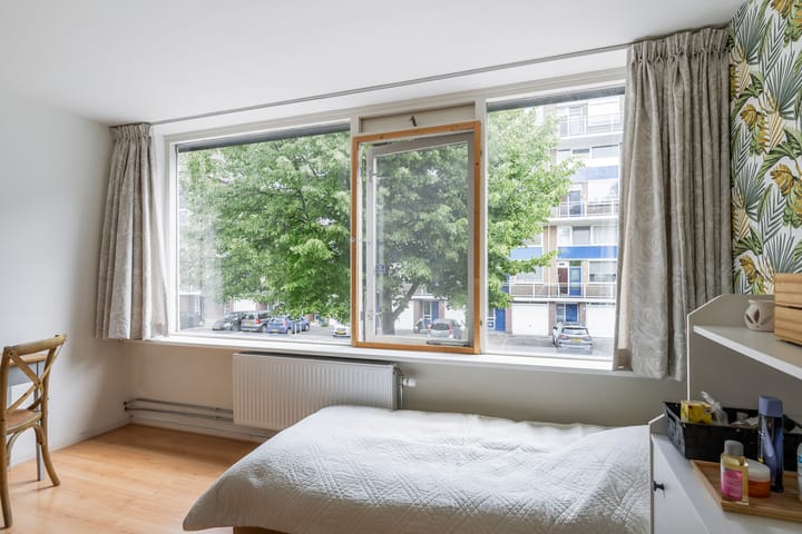 Foto 25 van Roemer Visscherstraat 1