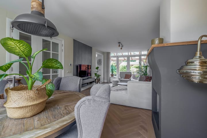 Photo 9 of Peuleyen 128