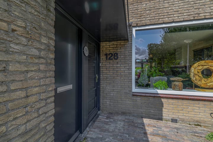 Photo 43 of Peuleyen 128