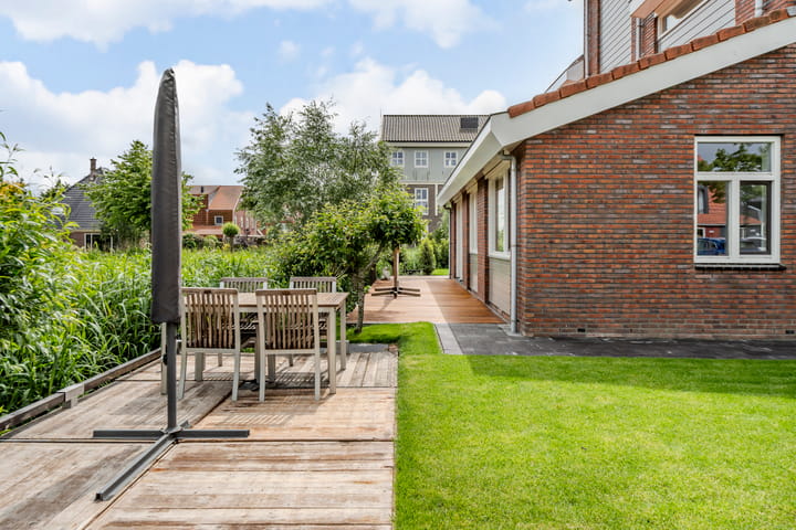 Foto 36 van Roosterhout 8