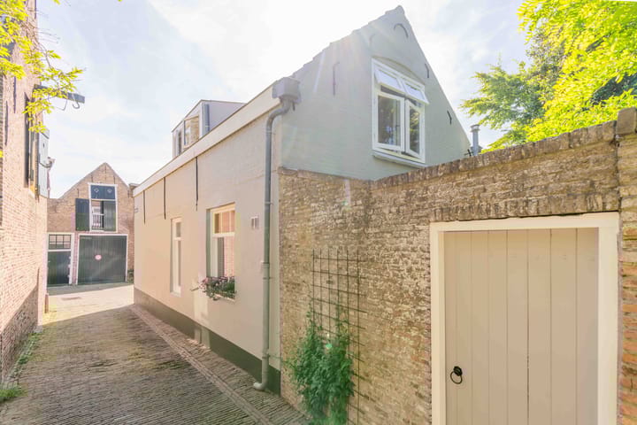 Foto 26 van Sint Domusstraat 91