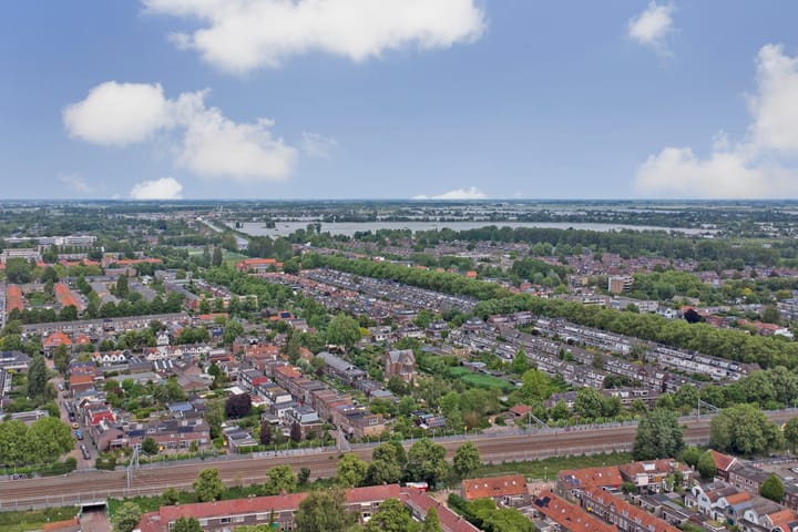 Foto 39 van Rhijnvis Feithstraat 10