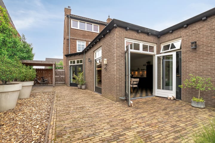 Foto 32 van Hoogstraat 130