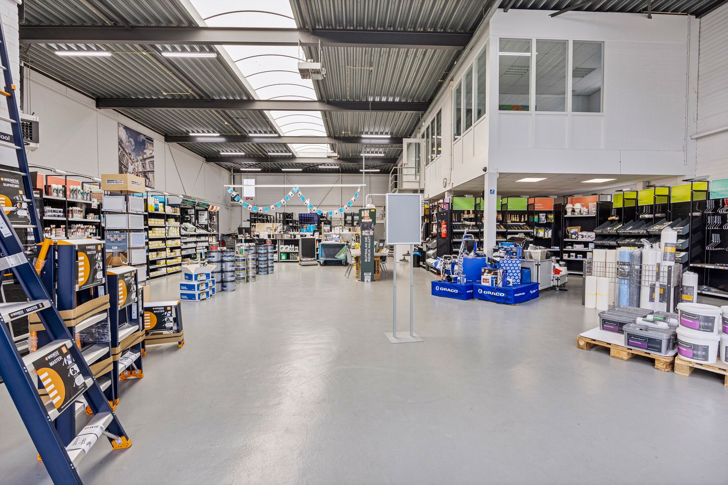 Bekijk foto 3 van Kampenringweg 19