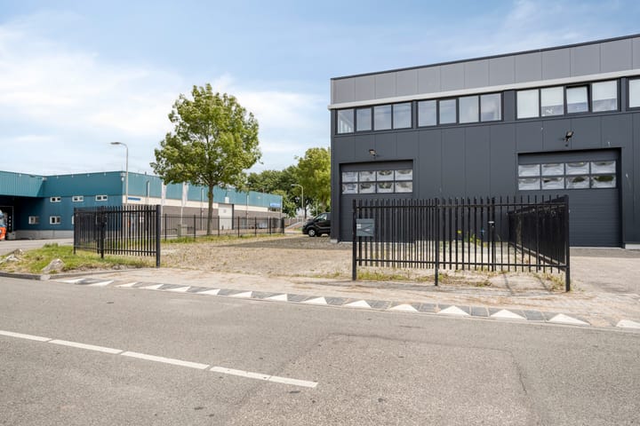 Veenen 22, Roosendaal