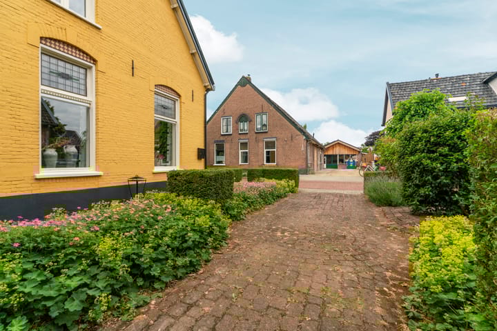 Foto 47 van Dorpsstraat 35