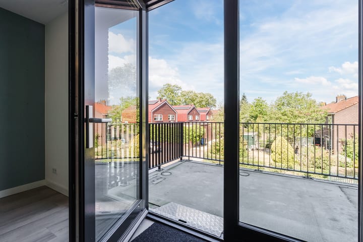 Foto 12 van Campherbeeklaan 55-06