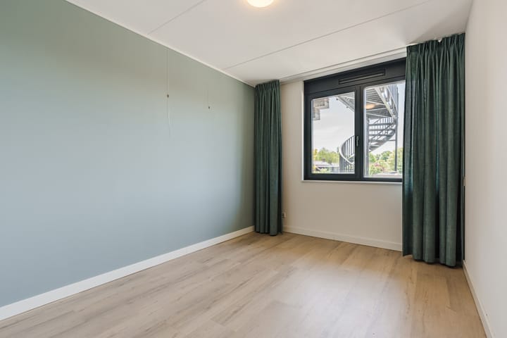 Foto 18 van Campherbeeklaan 55-06