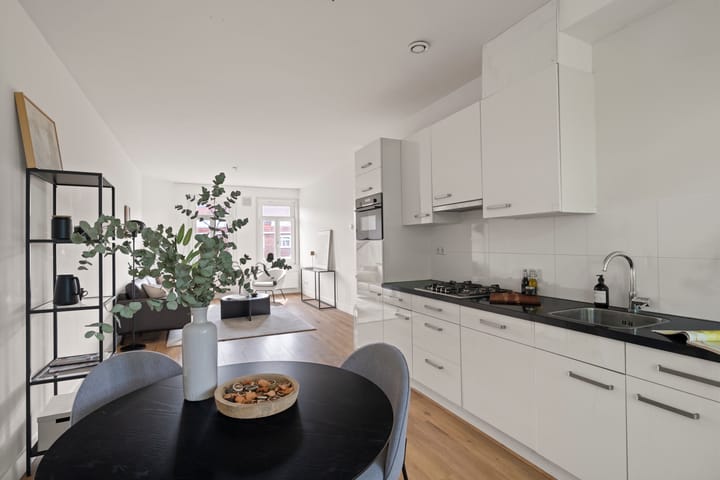 Foto 9 van Paramariboplein 45-3