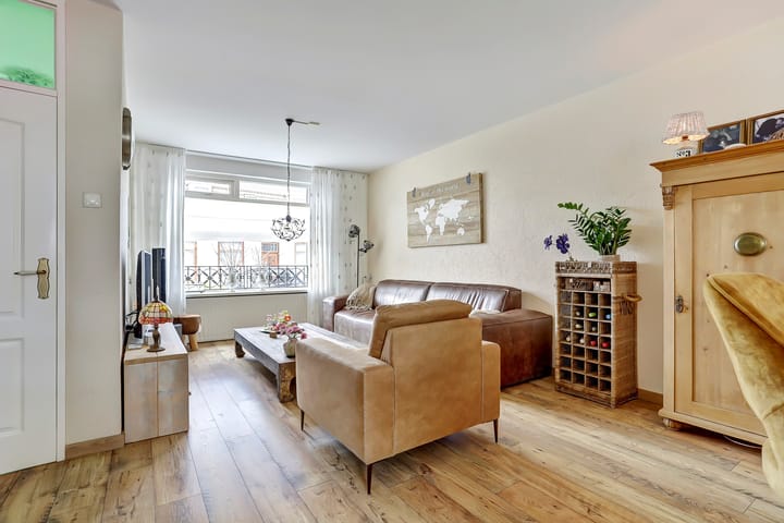 Foto 8 van Leerthouwerstraat 11