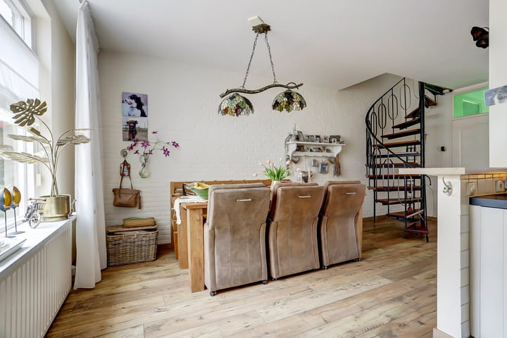 Foto 12 van Leerthouwerstraat 11