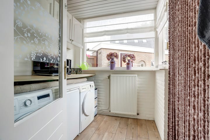 Foto 15 van Leerthouwerstraat 11