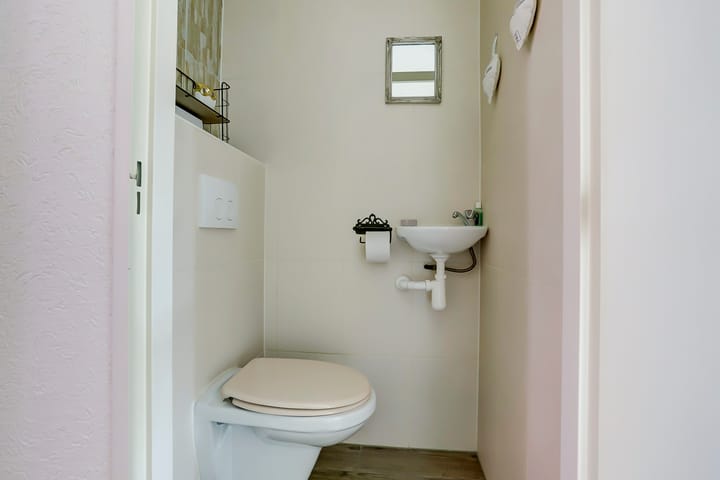 Foto 16 van Leerthouwerstraat 11