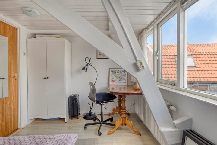 Foto 27 van Leliestraat 60