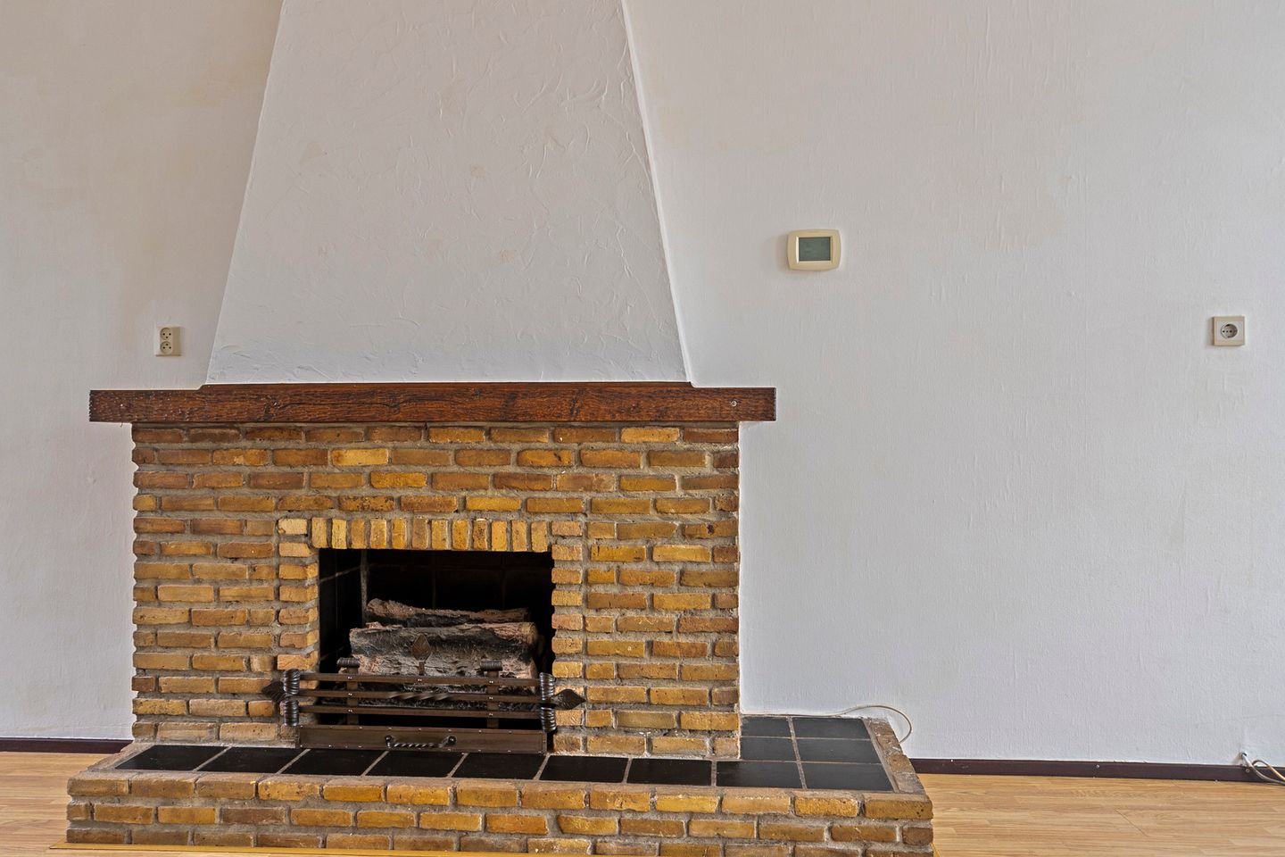 Photo 10 of Zandstraat 9