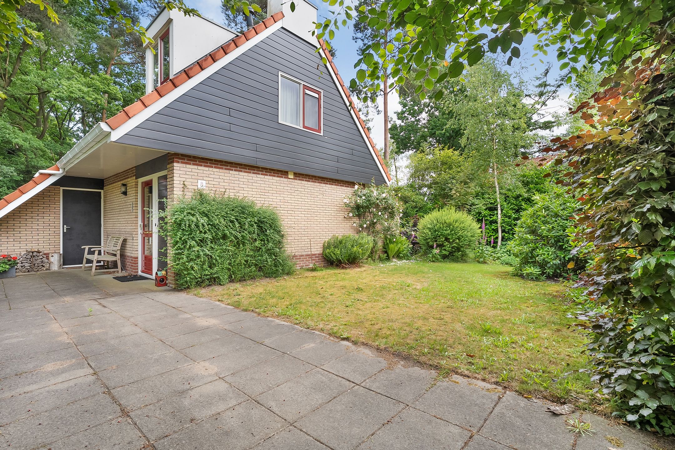 Foto 27 van Zonnebloemweg 10-08