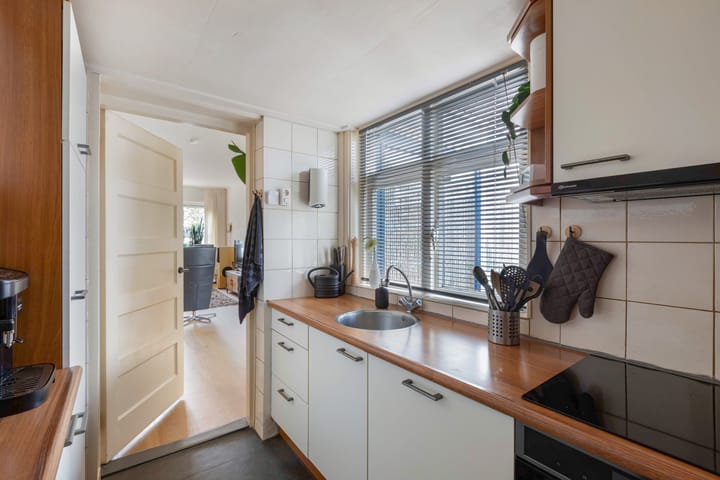 Foto 16 van Oostwijkstraat 11