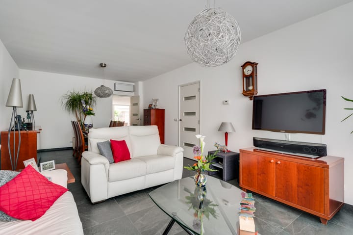 Foto 10 van Rolduckerstraat 68