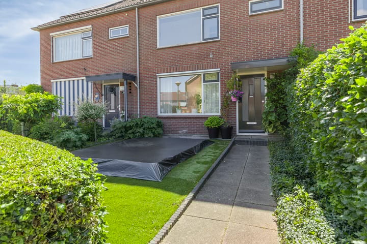 Foto 30 van Titus Brandsmastraat 5