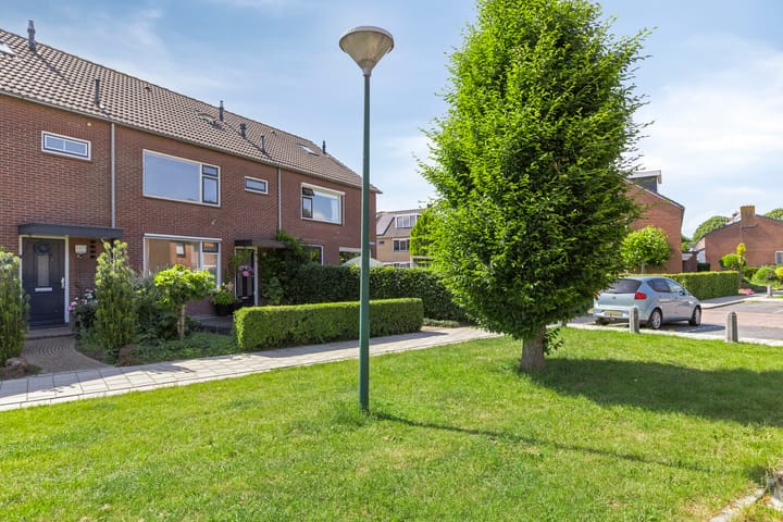 Foto 33 van Titus Brandsmastraat 5