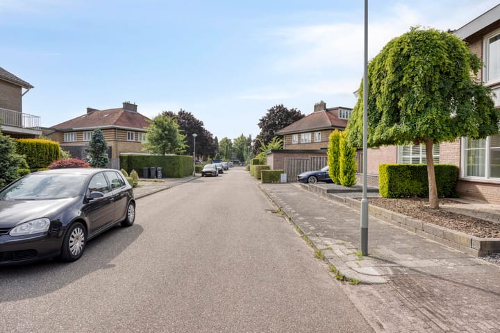 Foto 26 van Emmastraat 4