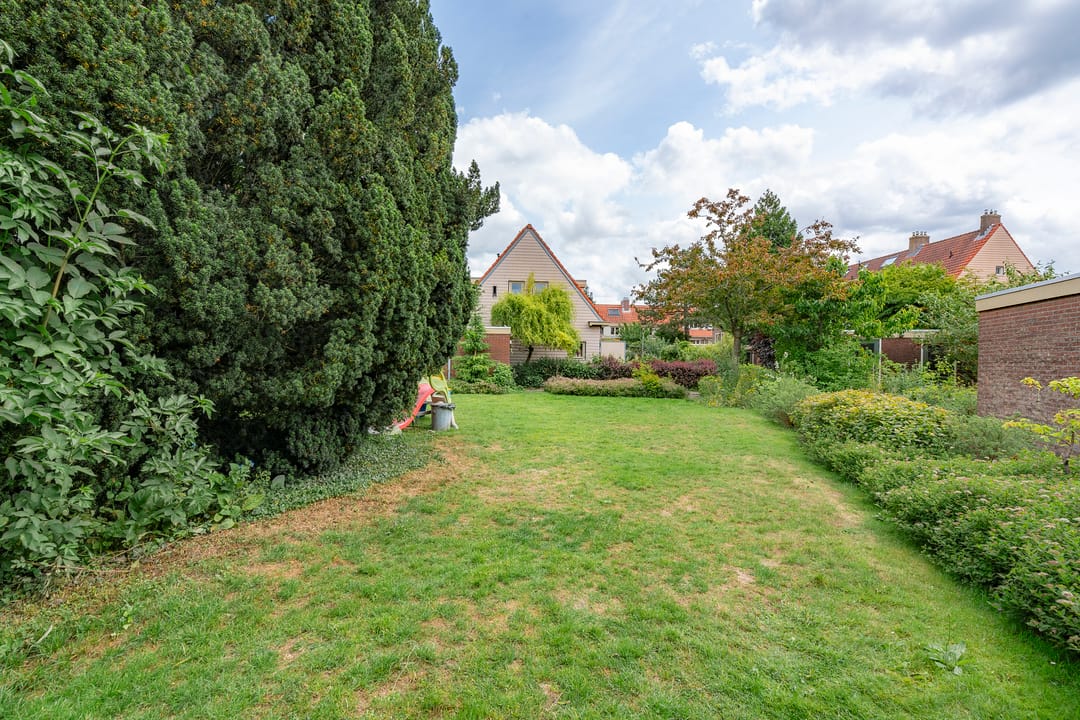 Foto 37 van Weidestraat 13