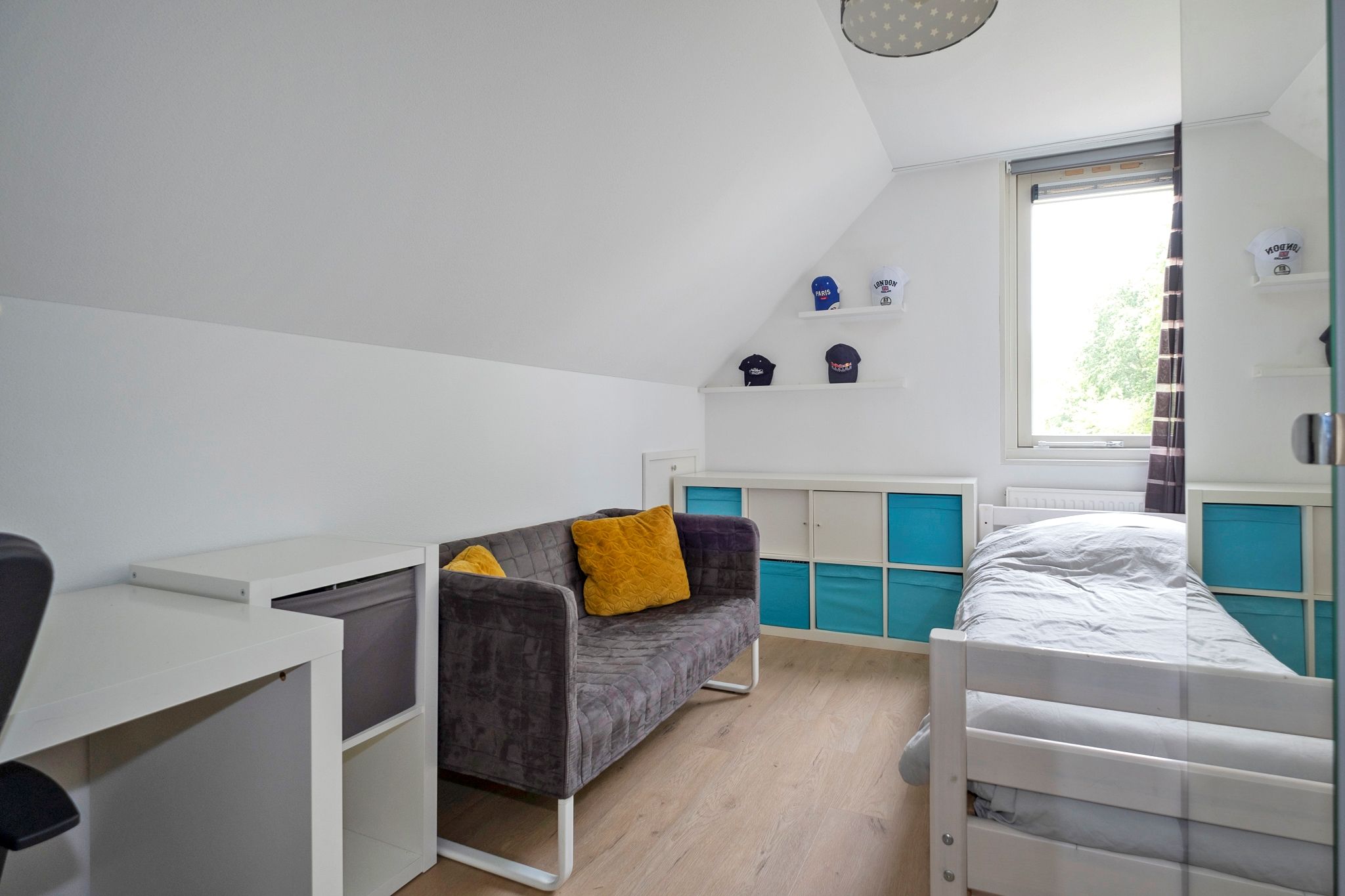 Photo 33 of Blikbree 1