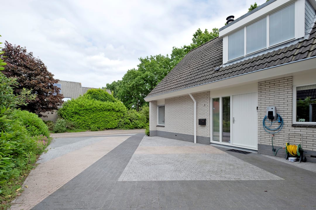 Photo 58 of Blikbree 1