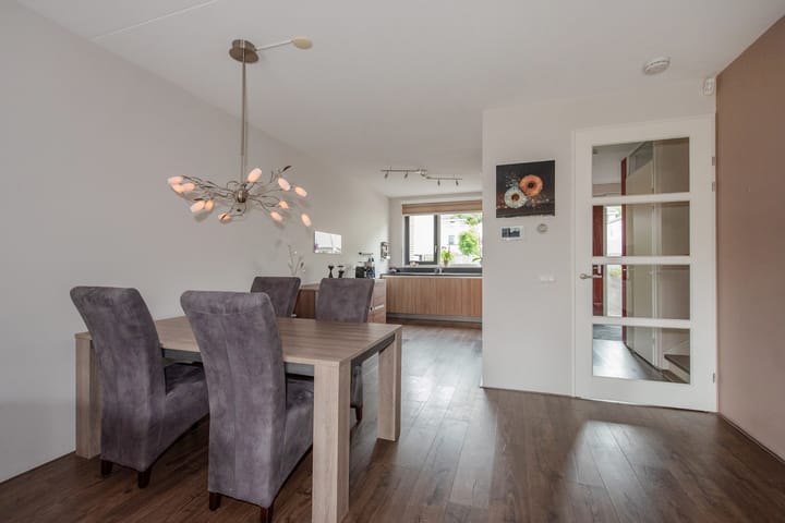 Foto 13 van Lijsterbeslaan 94