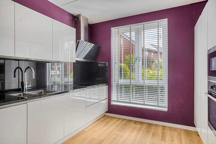 Foto 13 van Esther Vergeerstraat 61