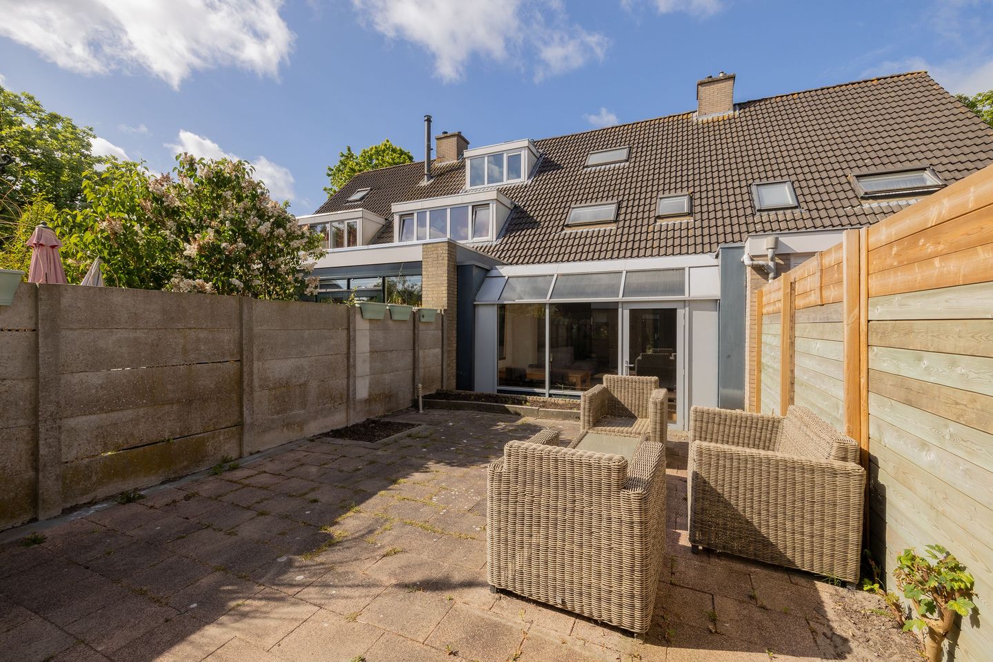 Photo 4 of Willem van Otterloolaan 18