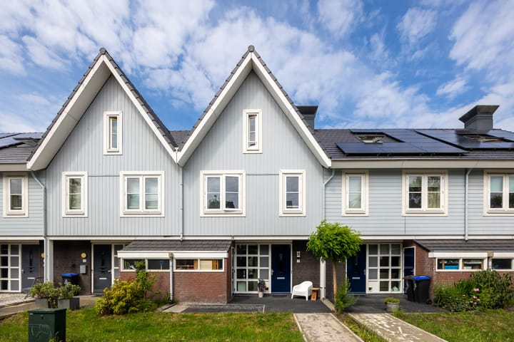 Foto 1 van Helmbloemlaan 9