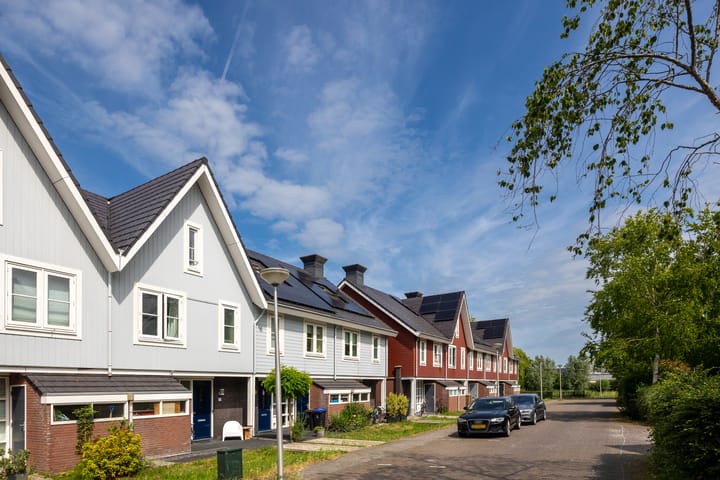 Foto 7 van Helmbloemlaan 9