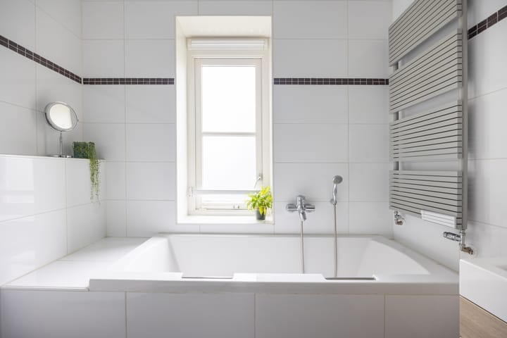 Foto 22 van Helmbloemlaan 9