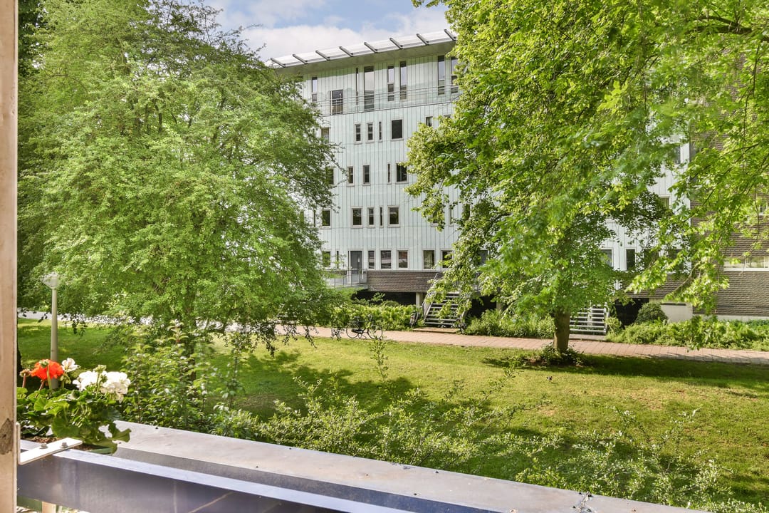 Foto 16 van Van Nijenrodeweg 185