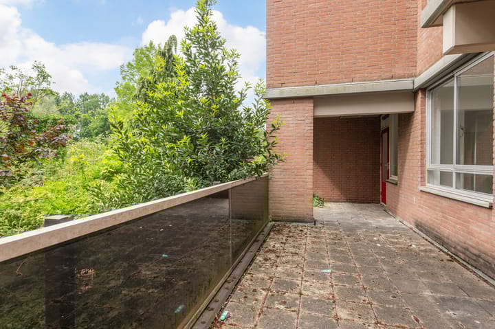 Photo 2 of Leerdamhof 369