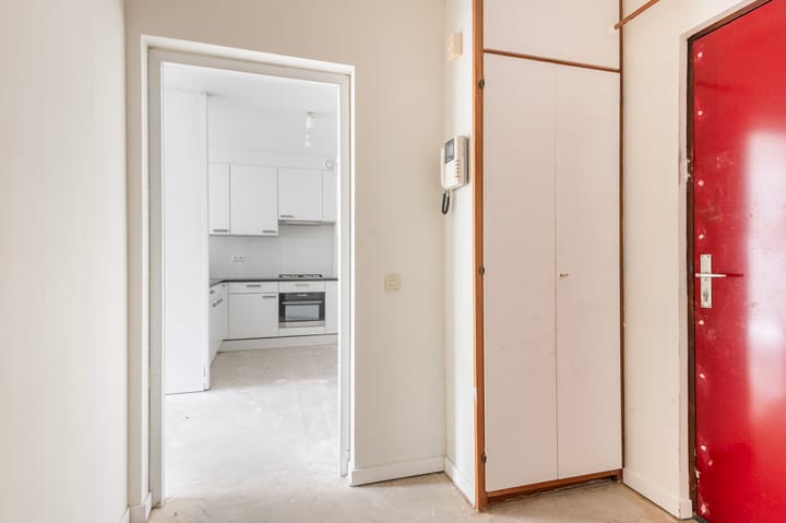 Photo 6 of Leerdamhof 369