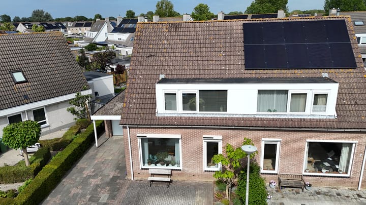 Foto 2 van Marga Klompelaan 8