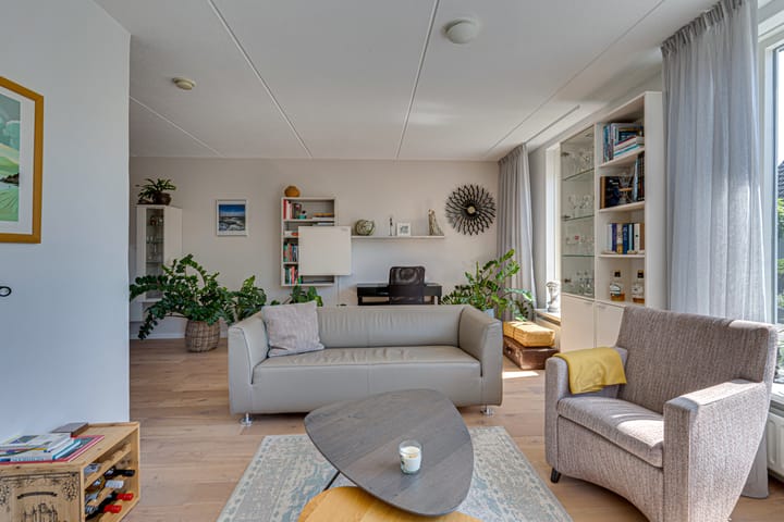 Foto 33 van Marga Klompelaan 8