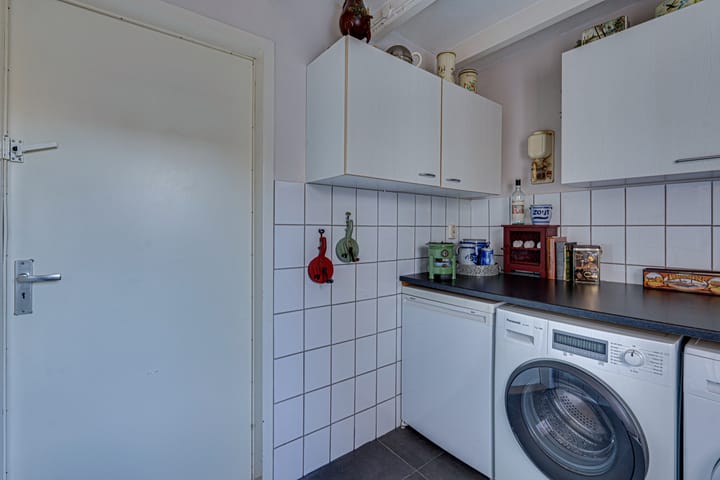 Foto 34 van Marga Klompelaan 8