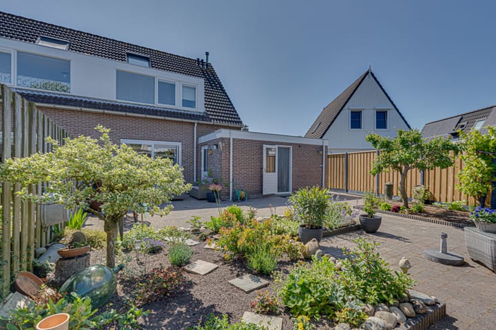 Foto 73 van Marga Klompelaan 8