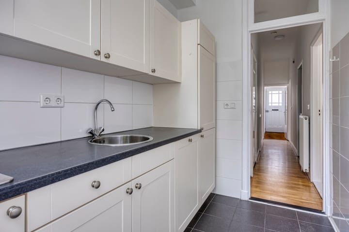 Photo 10 of Oranjestraat 32-B