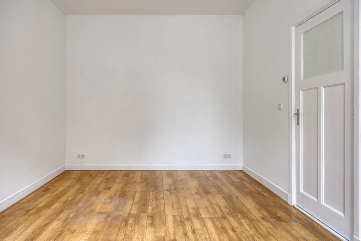 Photo 11 of Oranjestraat 32-B