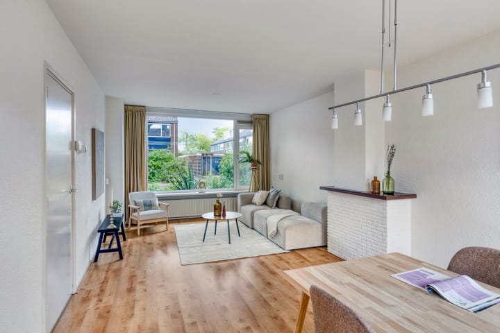 Photo 8 of Csardasstraat 43