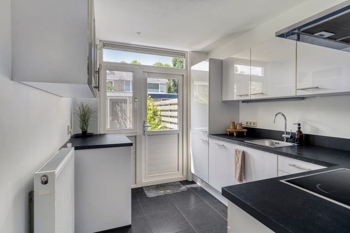 Photo 9 of Csardasstraat 43