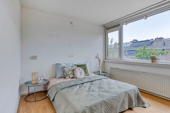 Photo 16 of Csardasstraat 43