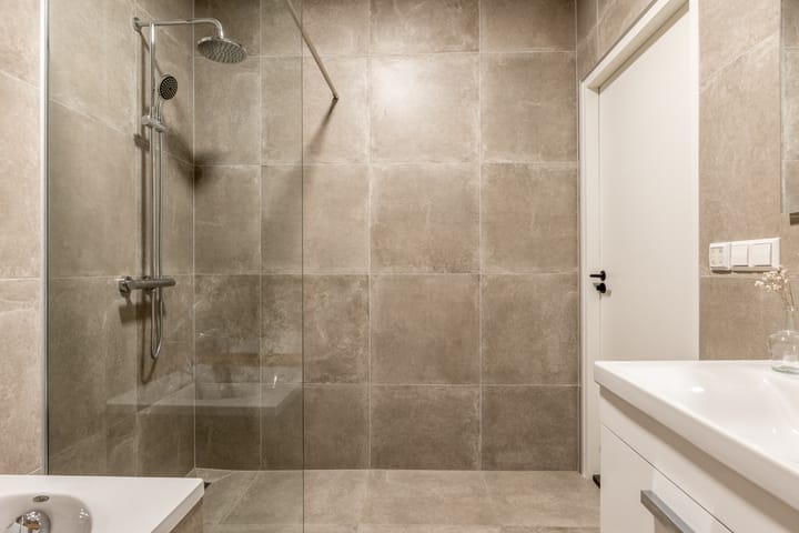 Foto 24 van Straatweg 31-A